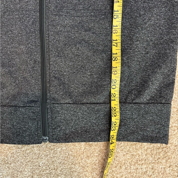 Striking gray black white zip hoodie. Excellent condition.  Size large. - Picture 6 of 7